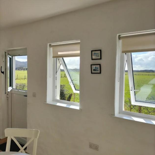 Ballymultimber Cottages - Mountain Views Near Beach Limavady Esterno foto